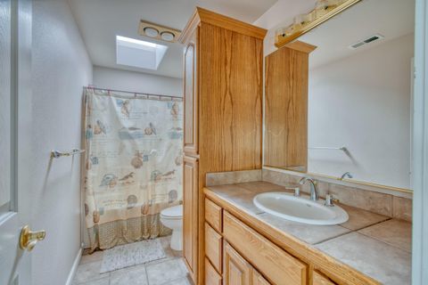 Tiny photo for 1221 NW Odem Avenue, Terrebonne, OR 97760 (MLS # 220212552)