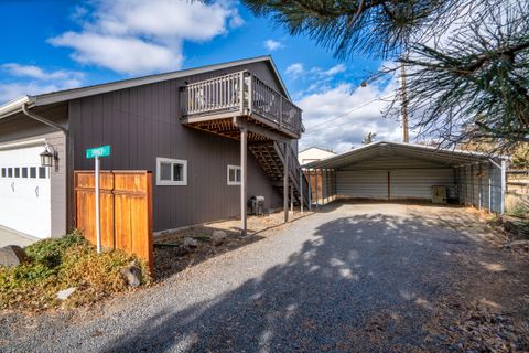 Tiny photo for 1221 NW Odem Avenue, Terrebonne, OR 97760 (MLS # 220212552)