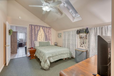 Tiny photo for 1221 NW Odem Avenue, Terrebonne, OR 97760 (MLS # 220212552)