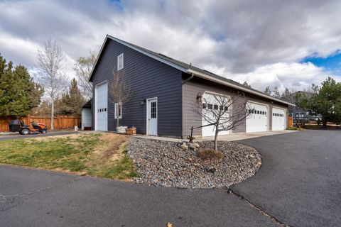 Tiny photo for 1221 NW Odem Avenue, Terrebonne, OR 97760 (MLS # 220212552)