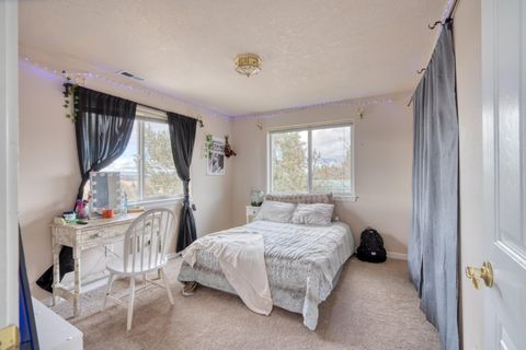 Tiny photo for 1221 NW Odem Avenue, Terrebonne, OR 97760 (MLS # 220212552)