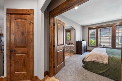 Tiny photo for 63109 Turret Court, Bend, OR 97701 (MLS # 220225873)