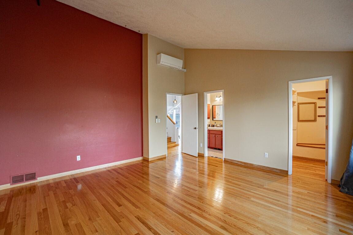 Ravenwood Townhomes - Residential