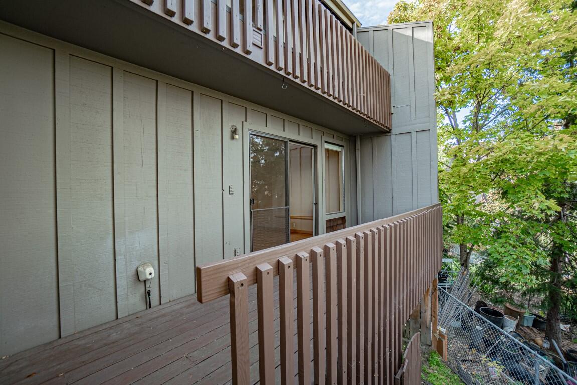 Ravenwood Townhomes - Residential