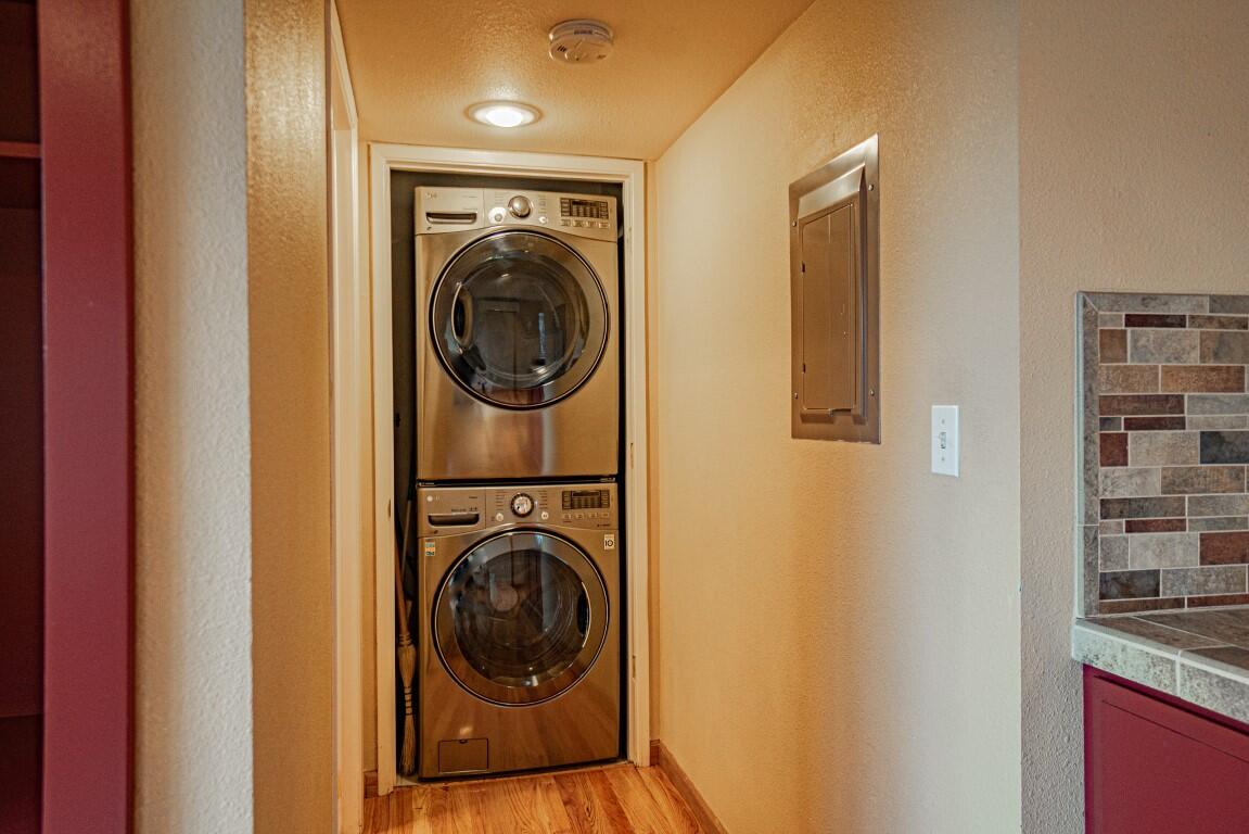 Ravenwood Townhomes - Residential