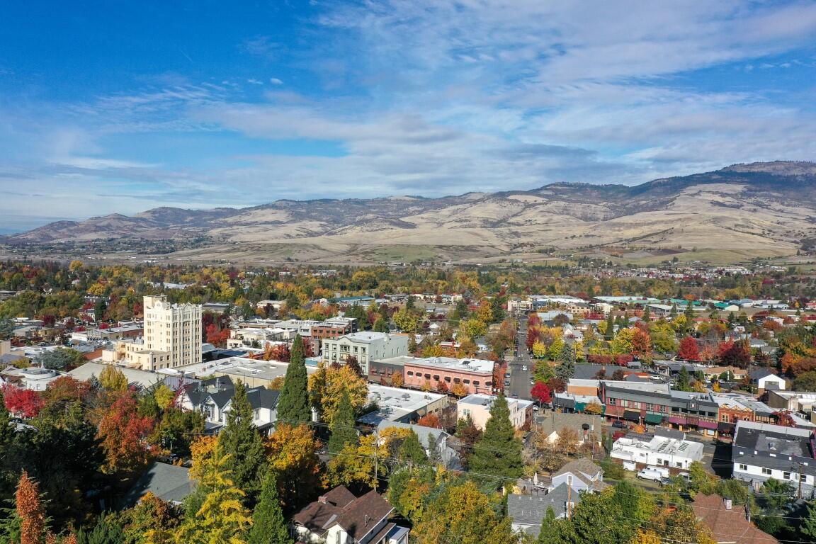 Ravenwood Townhomes - Residential