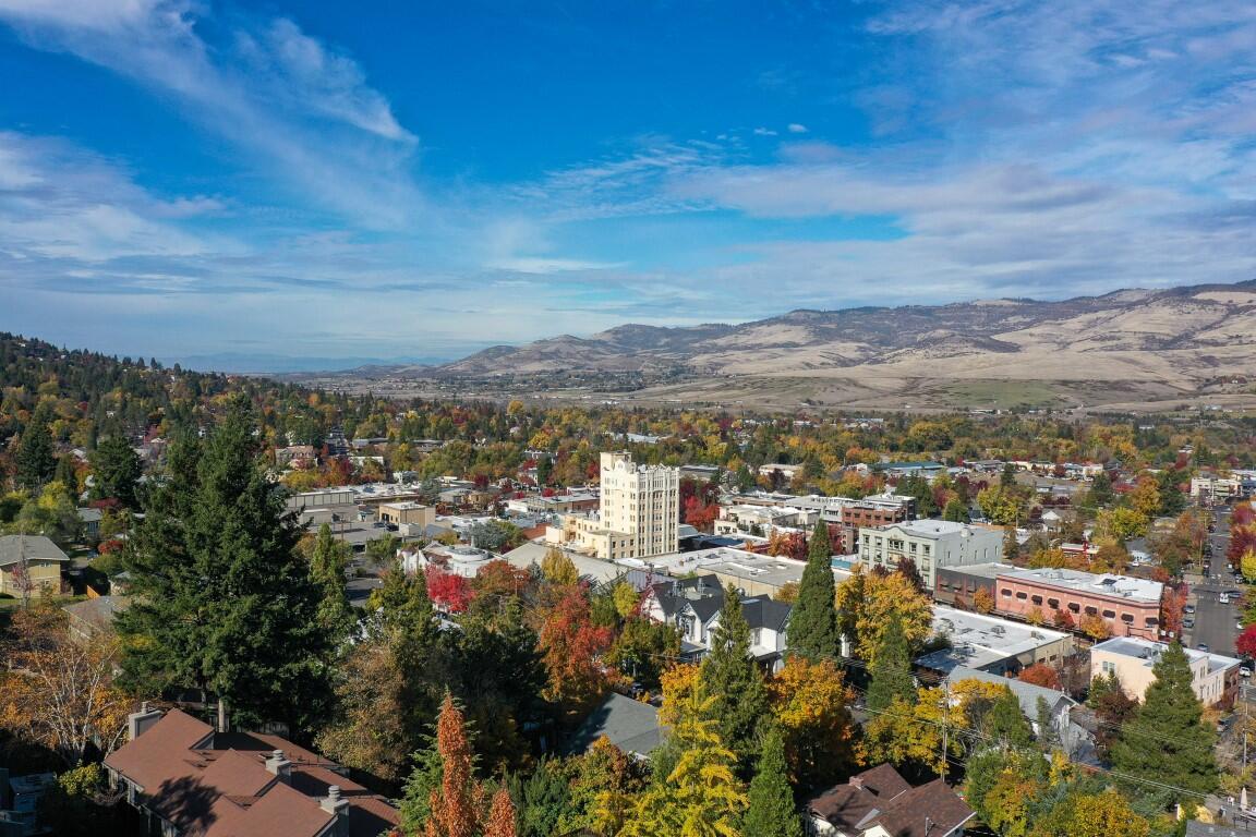 Ravenwood Townhomes - Residential