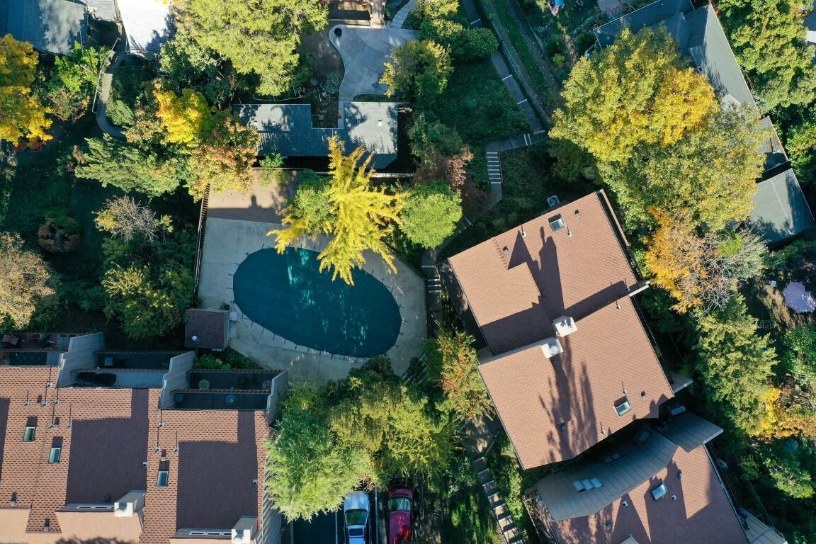 Ravenwood Townhomes - Residential