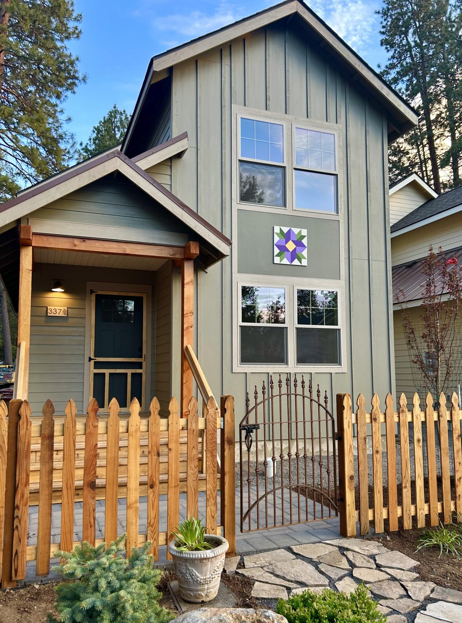 337 W Jefferson Avenue