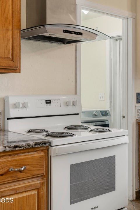 Tiny photo for 56 SE L Street Loop, Madras, OR 97741 (MLS # 220223017)