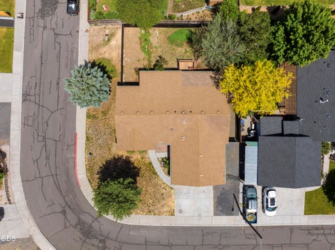 Tiny photo for 56 SE L Street Loop, Madras, OR 97741 (MLS # 220223017)