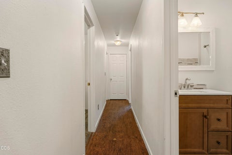Tiny photo for 56 SE L Street Loop, Madras, OR 97741 (MLS # 220223017)