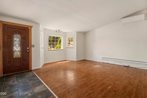 Tiny photo for 56 SE L Street Loop, Madras, OR 97741 (MLS # 220223017)