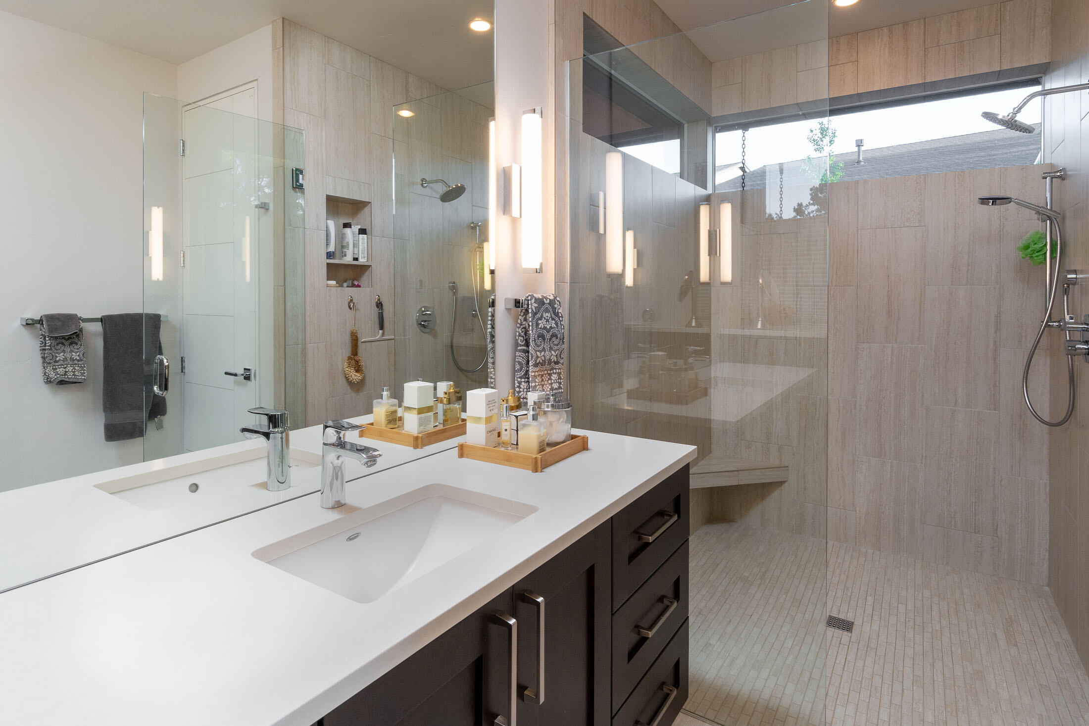 Three Pines - Residential