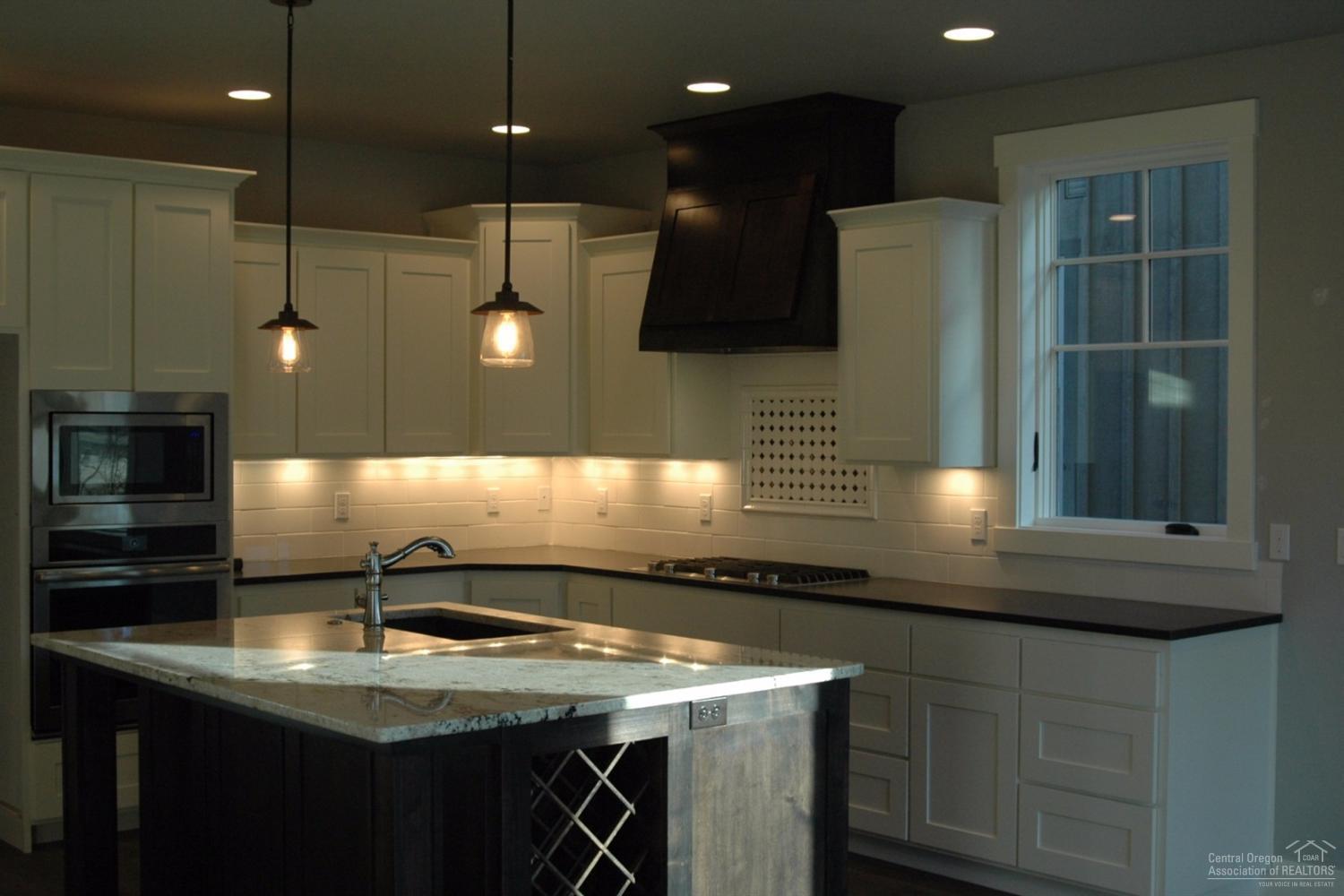 Pine Meadow Vill - Residential