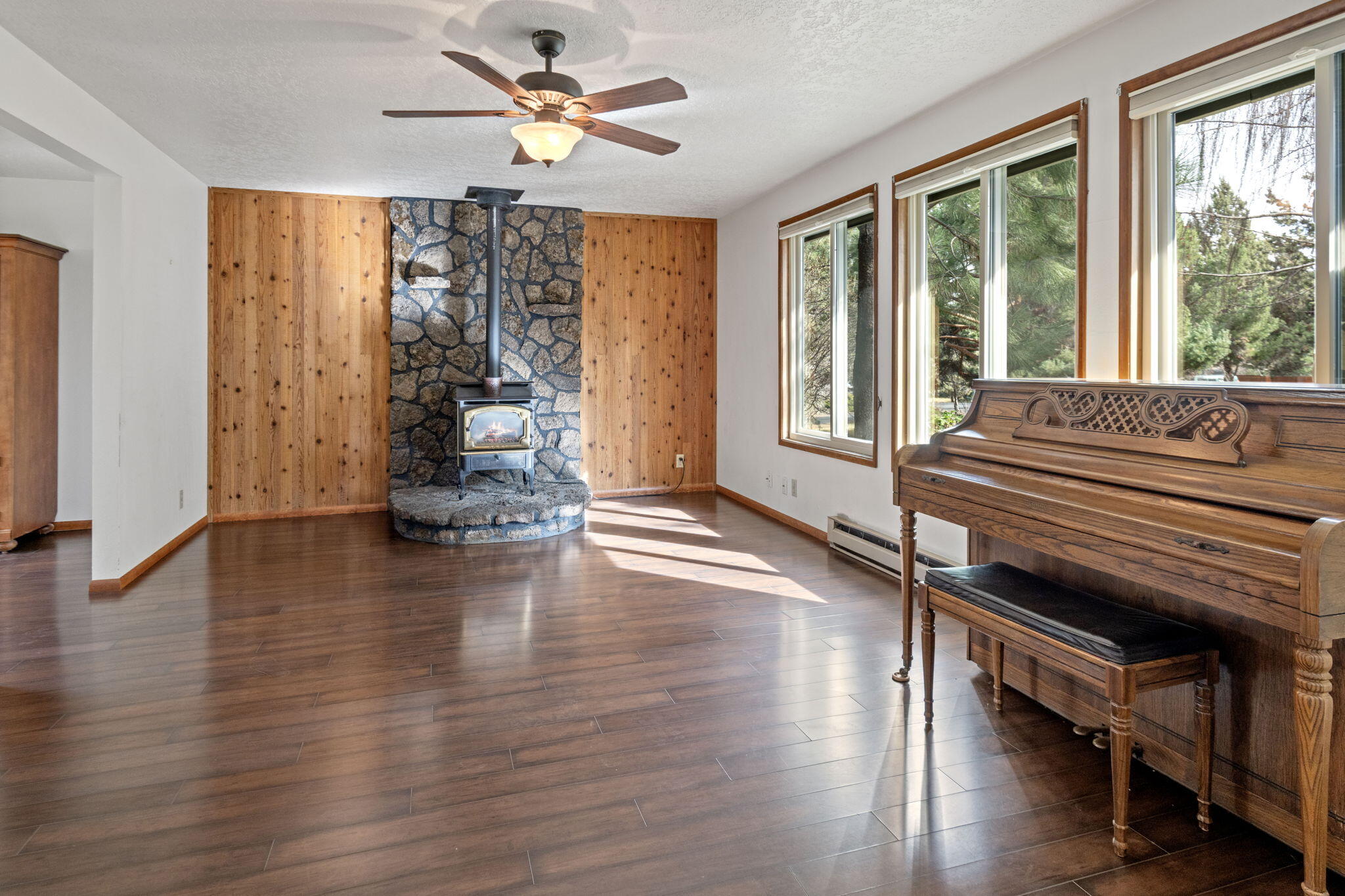 21060 Woodhaven Avenue