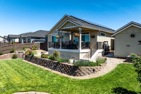 Tiny photo for 4431 SW Salmon Place, Redmond, OR 97756 (MLS # 220223567)
