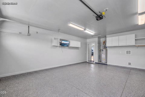 Tiny photo for 4431 SW Salmon Place, Redmond, OR 97756 (MLS # 220223567)