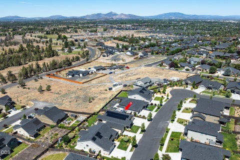 Tiny photo for 4431 SW Salmon Place, Redmond, OR 97756 (MLS # 220223567)
