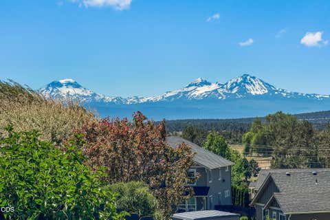 Tiny photo for 4431 SW Salmon Place, Redmond, OR 97756 (MLS # 220223567)