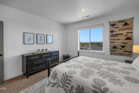Tiny photo for 4431 SW Salmon Place, Redmond, OR 97756 (MLS # 220223567)