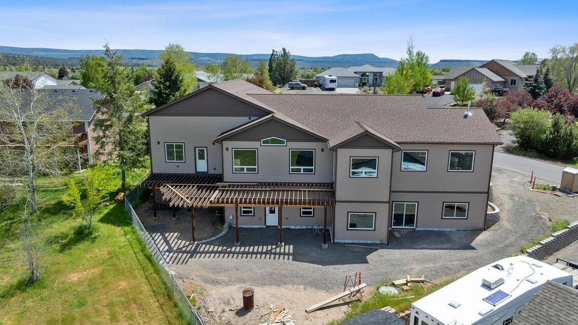 3248 NE Yellowpine Road 00
