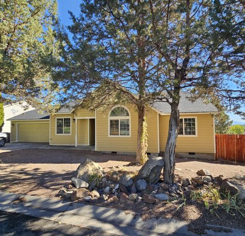 2518 SW 33rd Court Redmond OR 97756