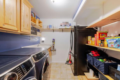 Tiny photo for 17253 Widgeon Drive, Bend, OR 97707 (MLS # 220213908)