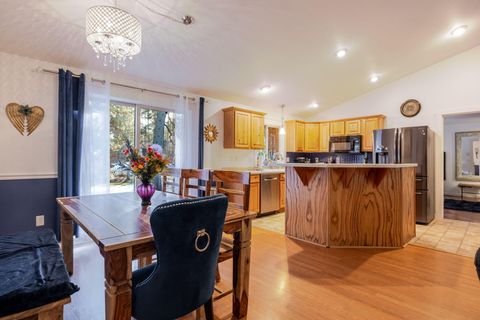 Tiny photo for 17253 Widgeon Drive, Bend, OR 97707 (MLS # 220213908)