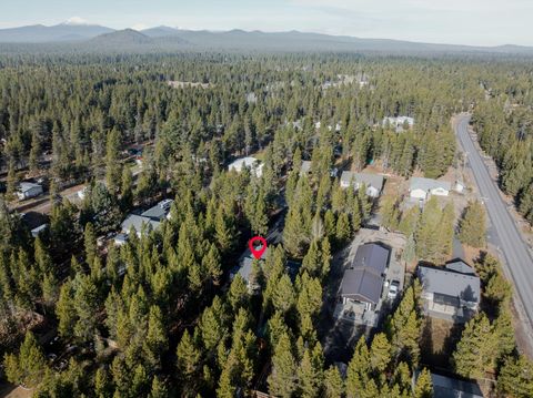 Tiny photo for 17253 Widgeon Drive, Bend, OR 97707 (MLS # 220213908)
