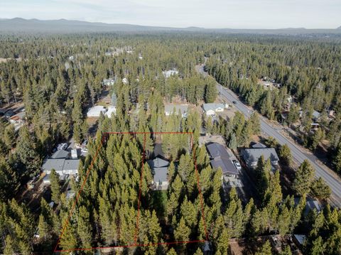 Tiny photo for 17253 Widgeon Drive, Bend, OR 97707 (MLS # 220213908)