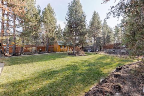 Tiny photo for 17253 Widgeon Drive, Bend, OR 97707 (MLS # 220213908)