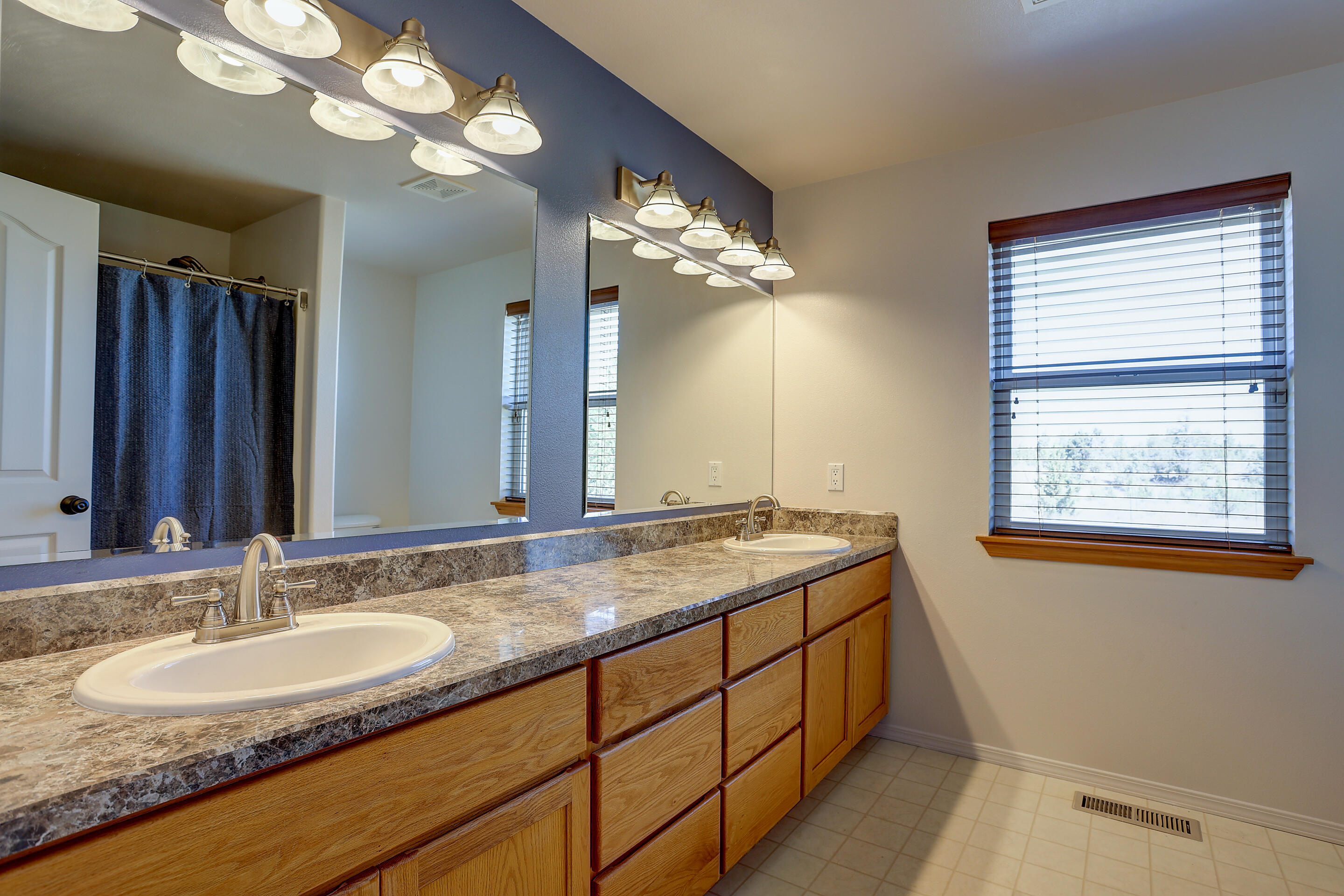 Powell Butte View - Residential