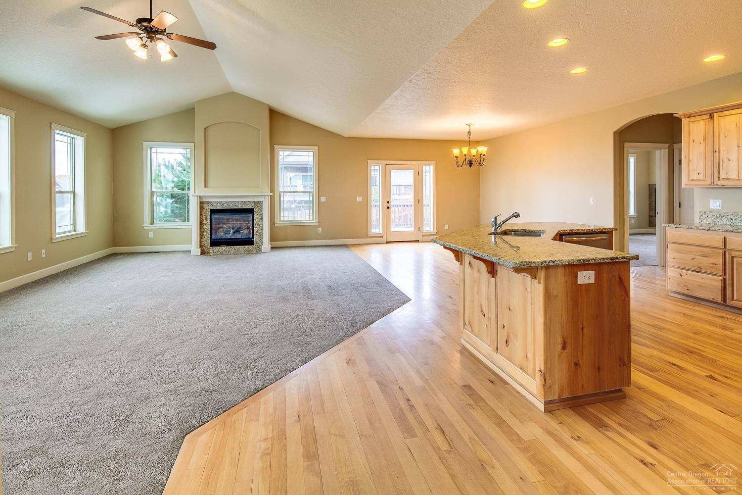 Majestic Ridge - Residential