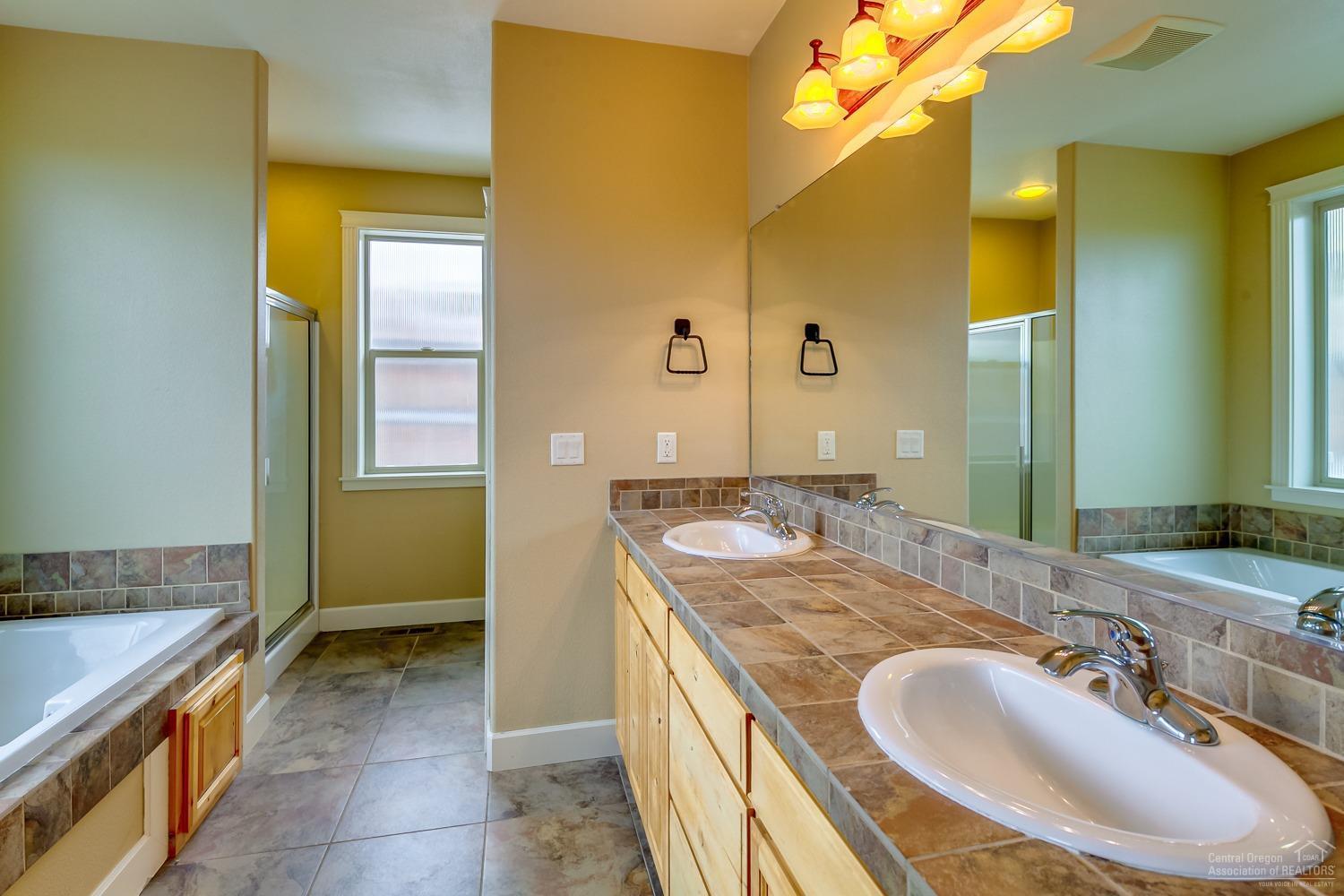 Majestic Ridge - Residential