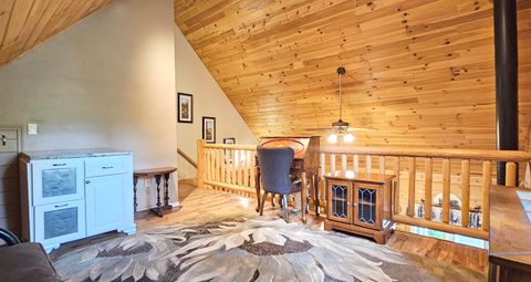 Tiny photo for 17659 Rosland Road, La Pine, OR 97739 (MLS # 220221325)