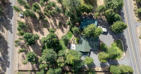 Tiny photo for 17659 Rosland Road, La Pine, OR 97739 (MLS # 220221325)