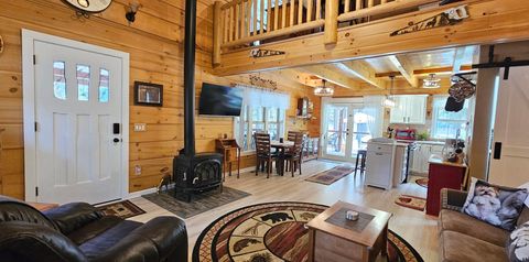 Tiny photo for 17659 Rosland Road, La Pine, OR 97739 (MLS # 220221325)