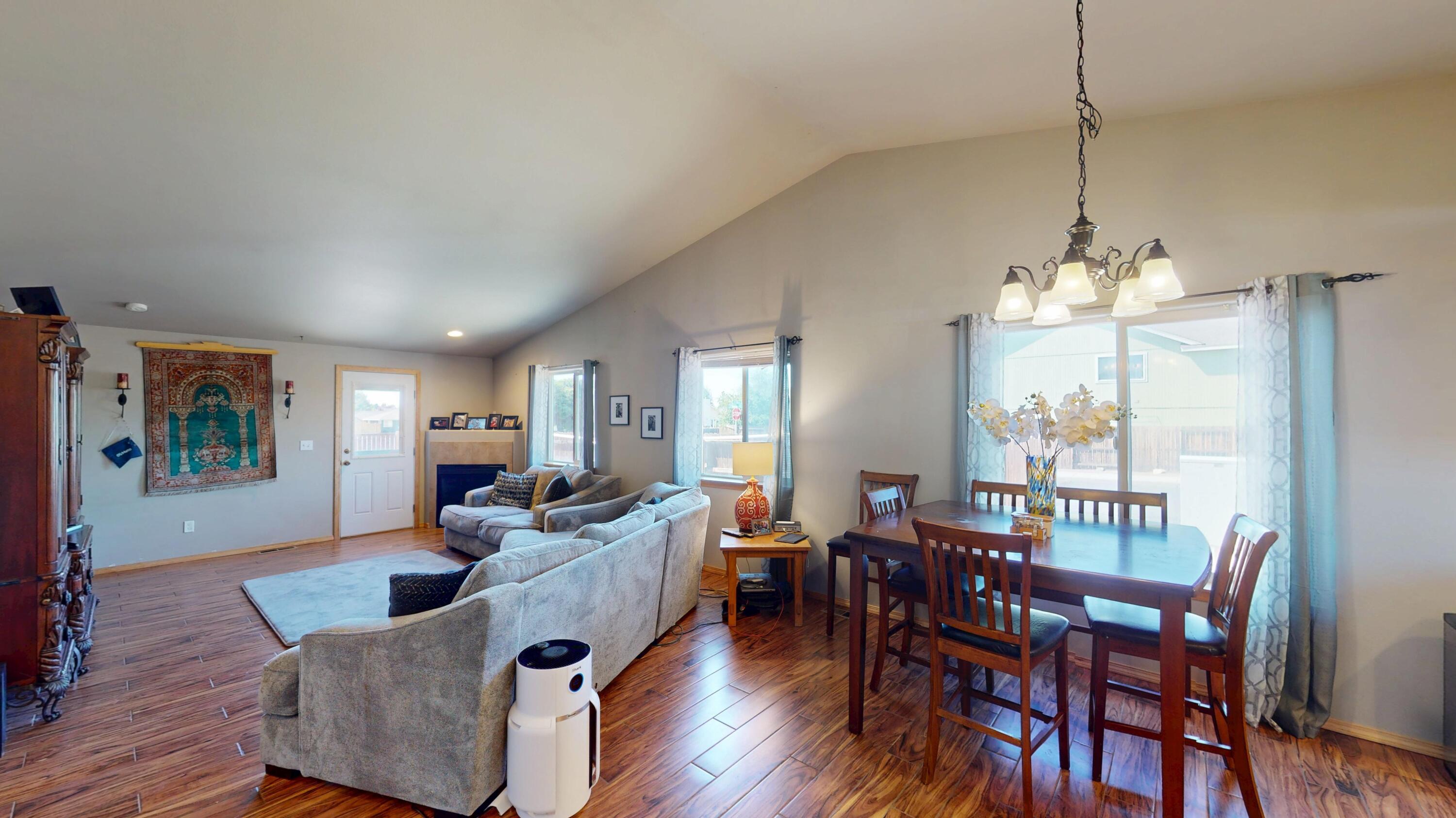 604 NW Green Forest Circle