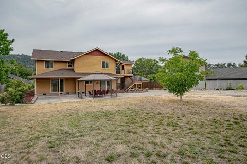 Tiny photo for 2617 SW Florer Drive, Grants Pass, OR 97527 (MLS # 220227391)
