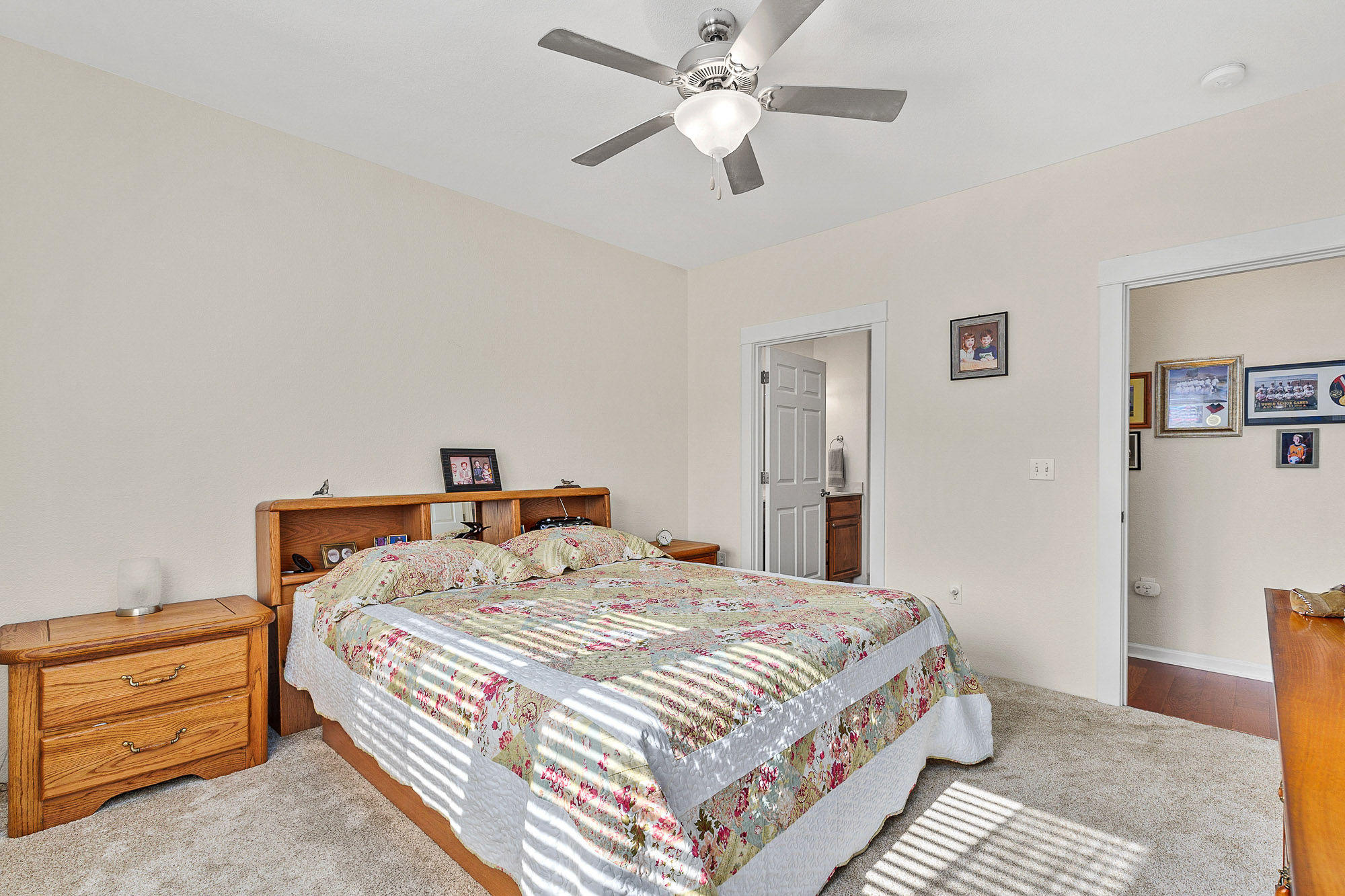 Kinsington Court Condominium - Residential