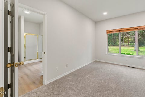 Tiny photo for 20387 Christmas Ridge RDG, Bend, OR 97702 (MLS # 220224236)