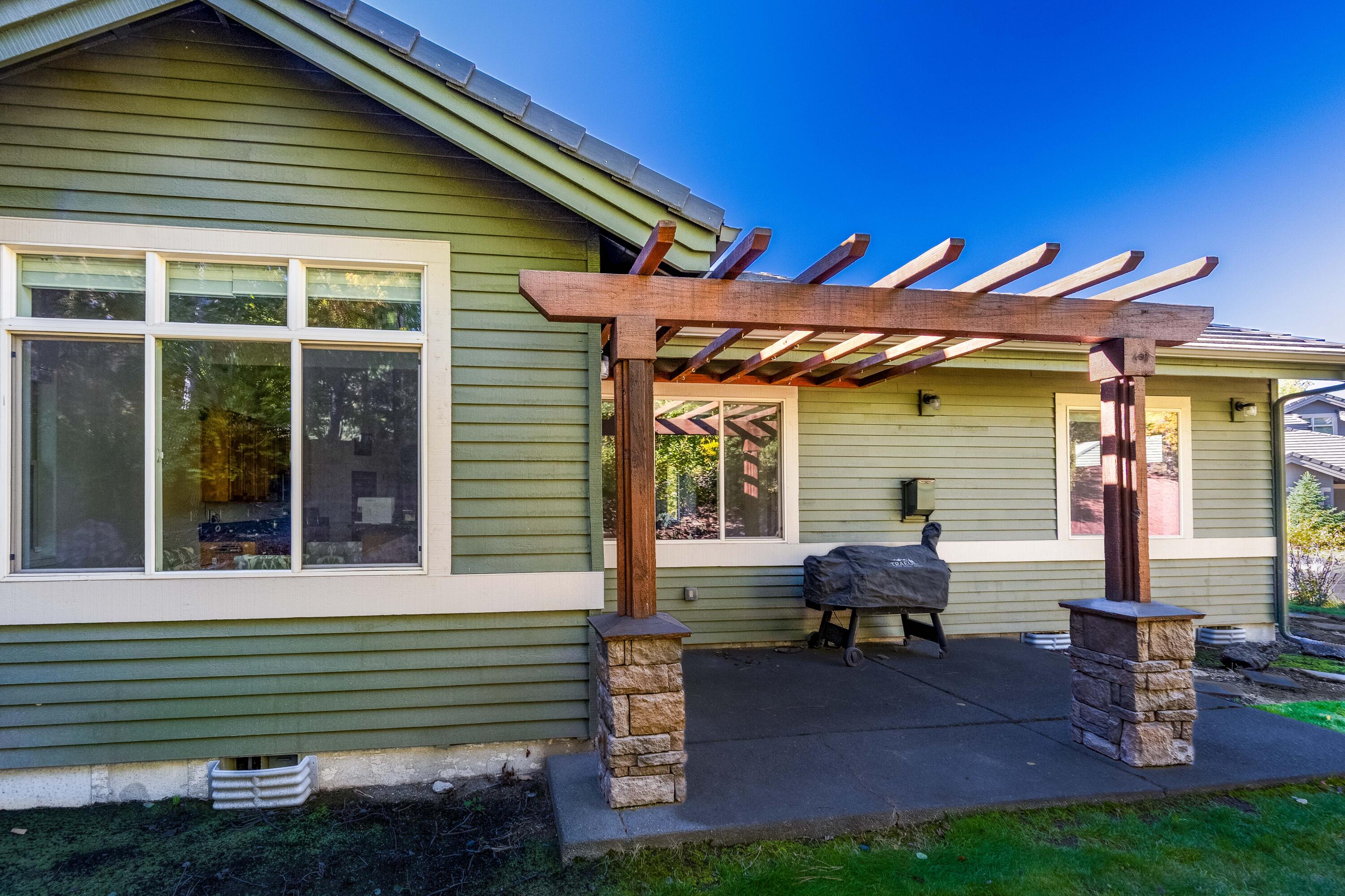 Broken Top - Residential