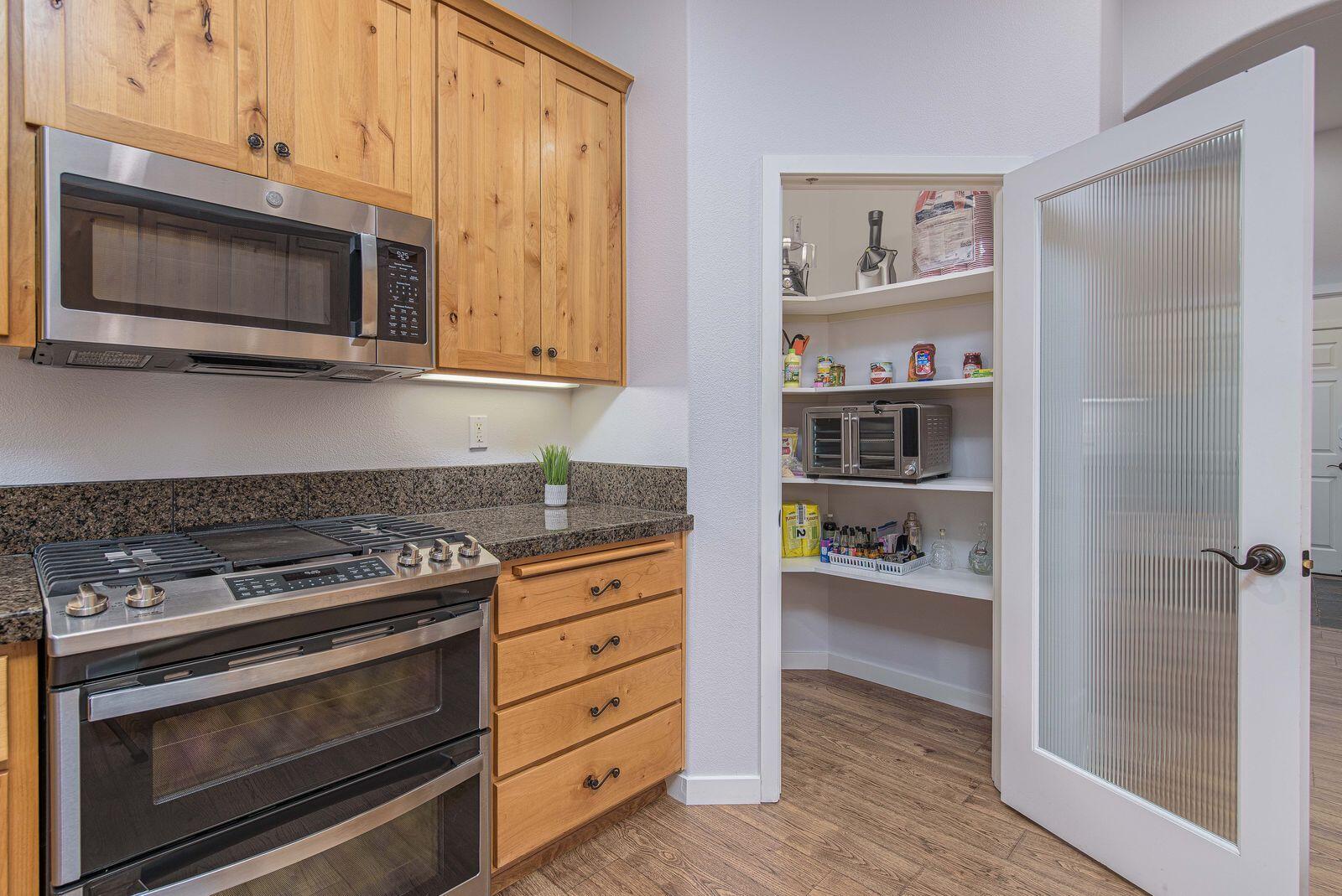 Broken Top - Residential