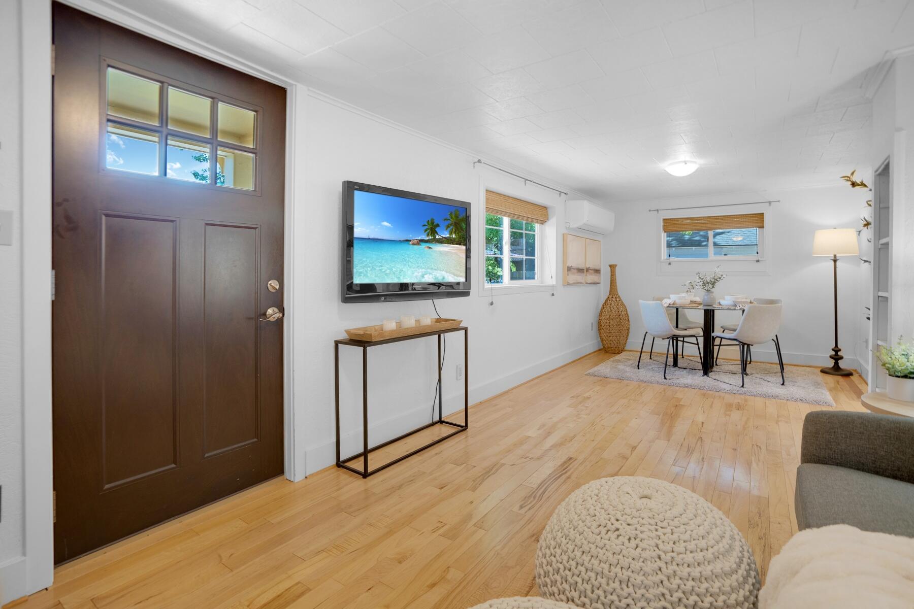 1117 NW Milwaukee Avenue