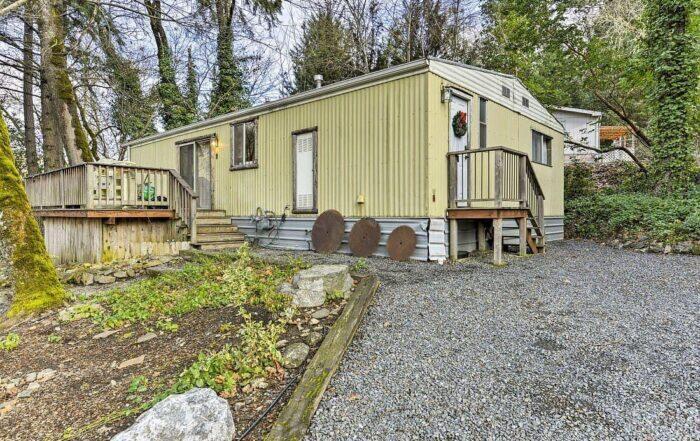 7949 Rogue River Highway