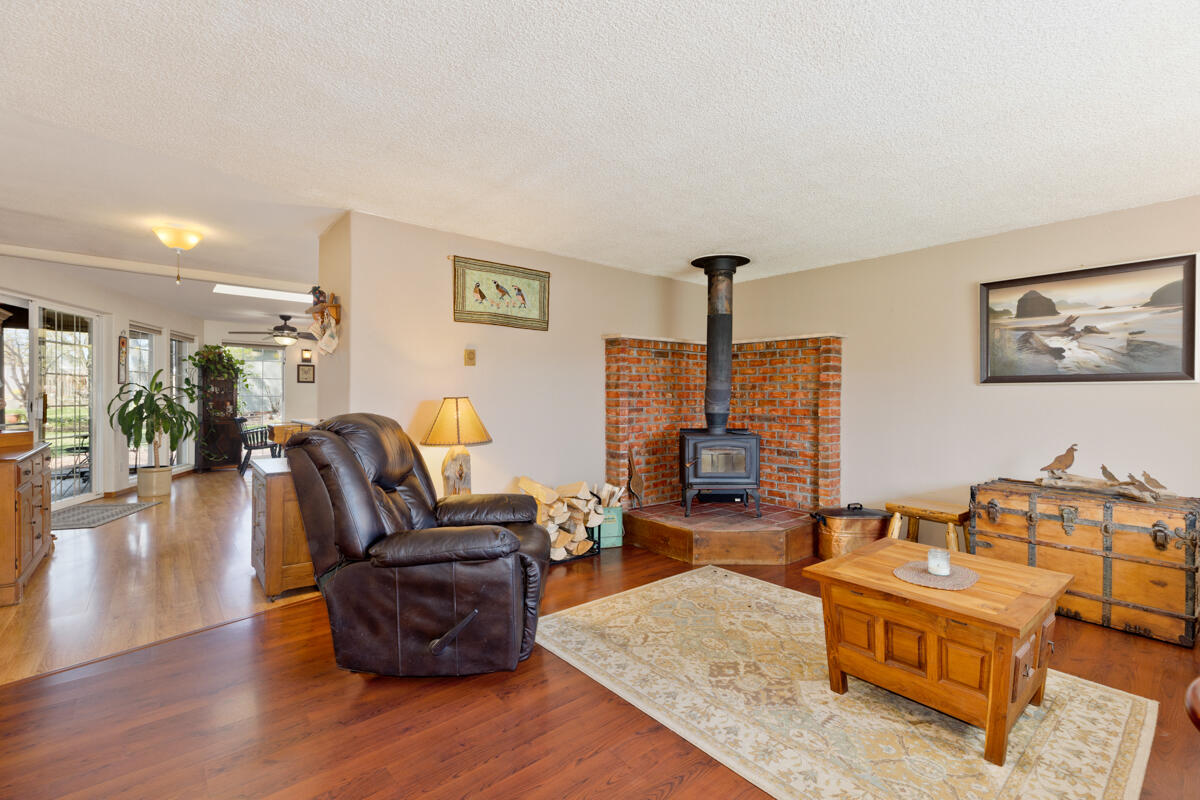 East Villa - Residential