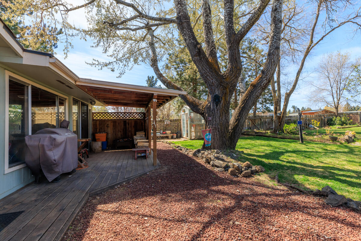 East Villa - Residential