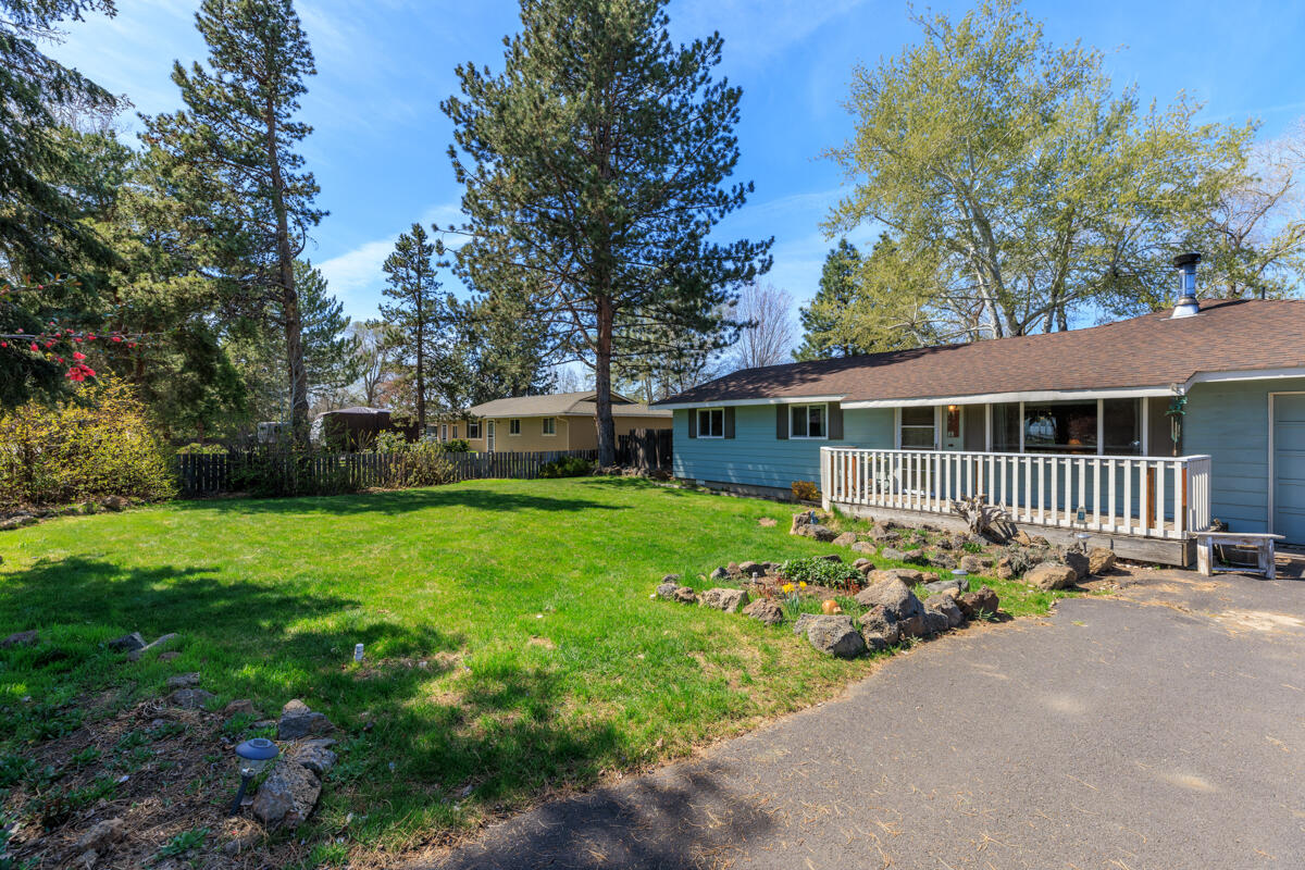 East Villa - Residential