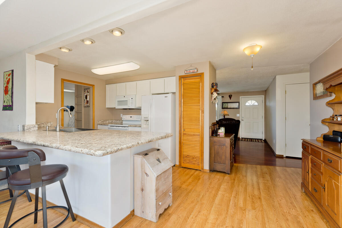 East Villa - Residential